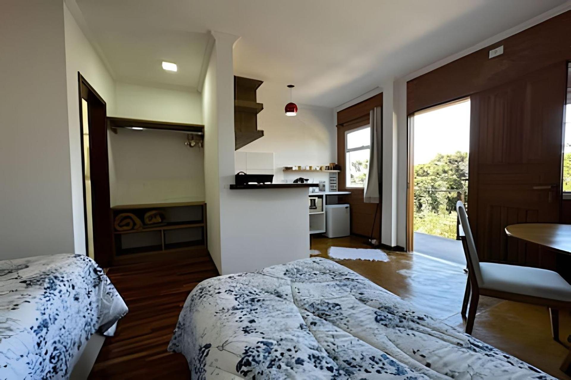 Suites Saint Louis - Conforto Do Lado Do Centro Turistico Campos do Jordão Esterno foto