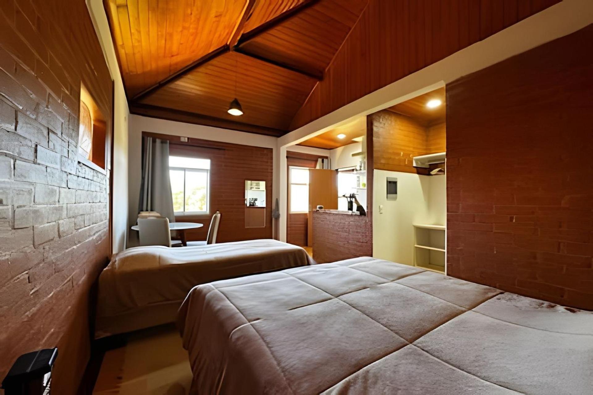 Suites Saint Louis - Conforto Do Lado Do Centro Turistico Campos do Jordão Esterno foto
